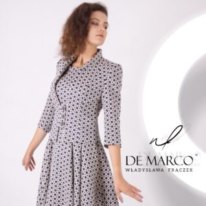 Żakardowy elegancki komplet sukienka z żakietem idealny dla mamy wesela. Zestaw szyjemy na miarę w De Marco. 