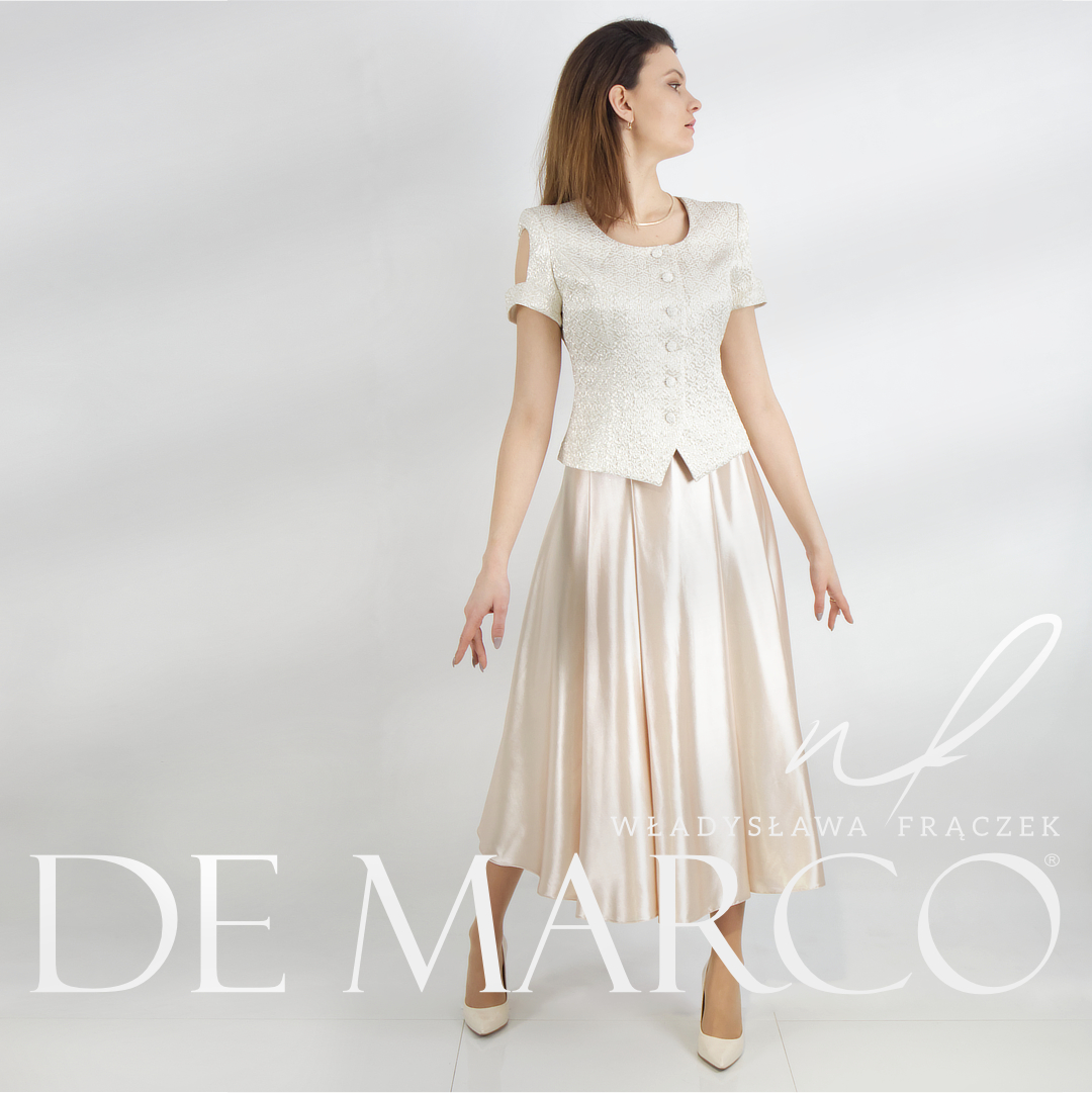 How to dress for your child’s communion photos, inspiration from De Marco