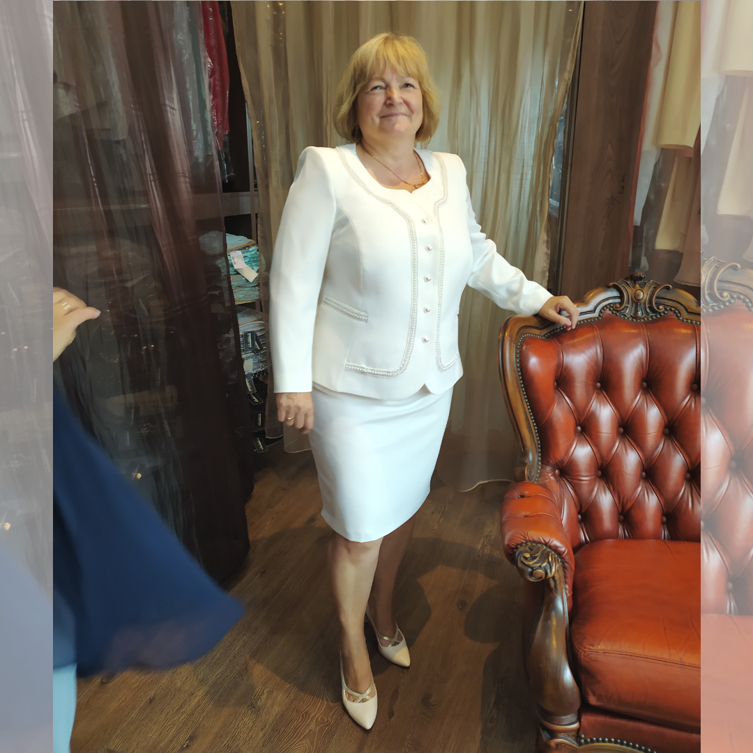 Styling for Wedding Mom 2022 – A bridal suit and wedding set in one!