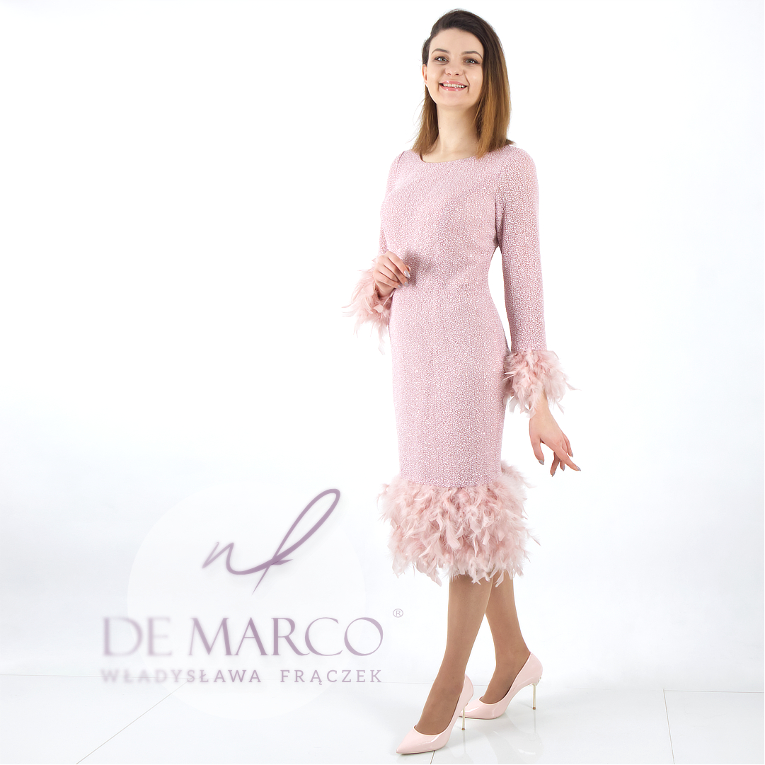 This season’s most fashionable accent. De Marco styling with feathers