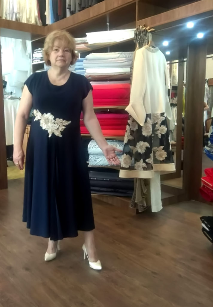 Granatowa suknia dla mamy wesela w rozmiarze XL