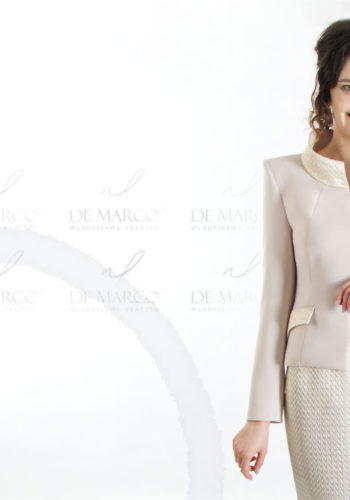 Eleganckie garsonki na wesele dla mamy i teściowej. Beżowe stylizacje szyte na miarę w Atelier W. Frączek.