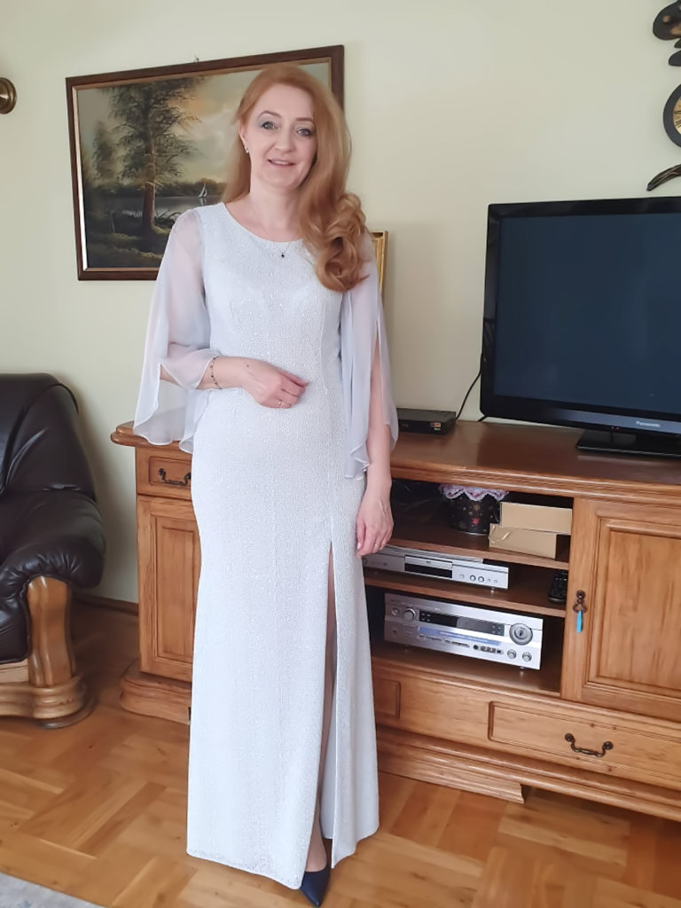  ekskluzywna suknia z jedwabiem dla 50 latki SzP. Agnieszka Malinowska 
