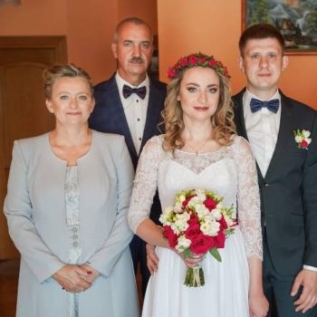 Ekskluzywna sukienka z płaszczykiem idealna dla Mamy Wesela