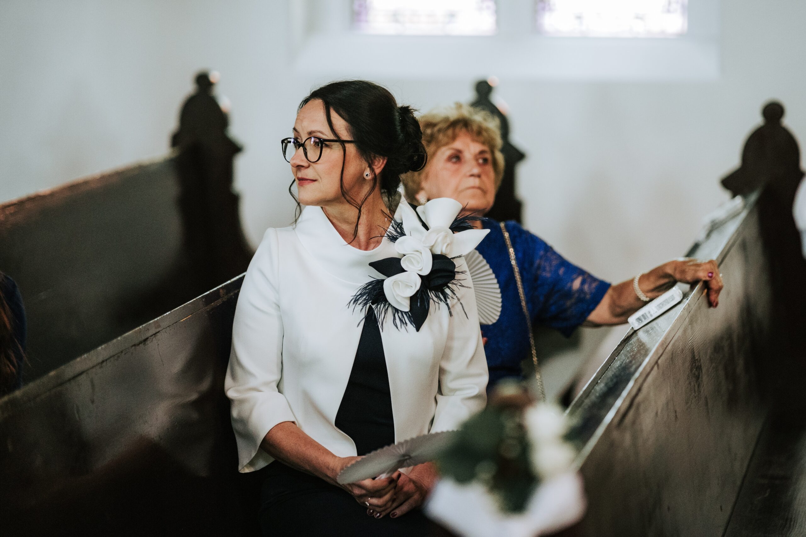 Classic wedding styling for Mom and Mother-in-law. How to dress for a child’s wedding in autumn?