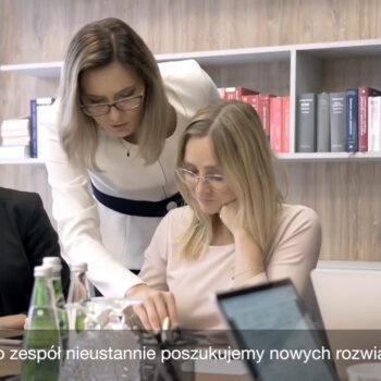 Eleganckie ubrania damskie do pracy w biurze dla 40 latek