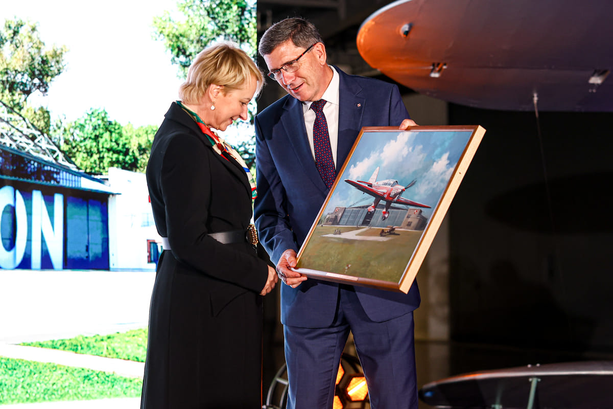 Wiosenne płaszcze biznesowe i wizytowe De Marco