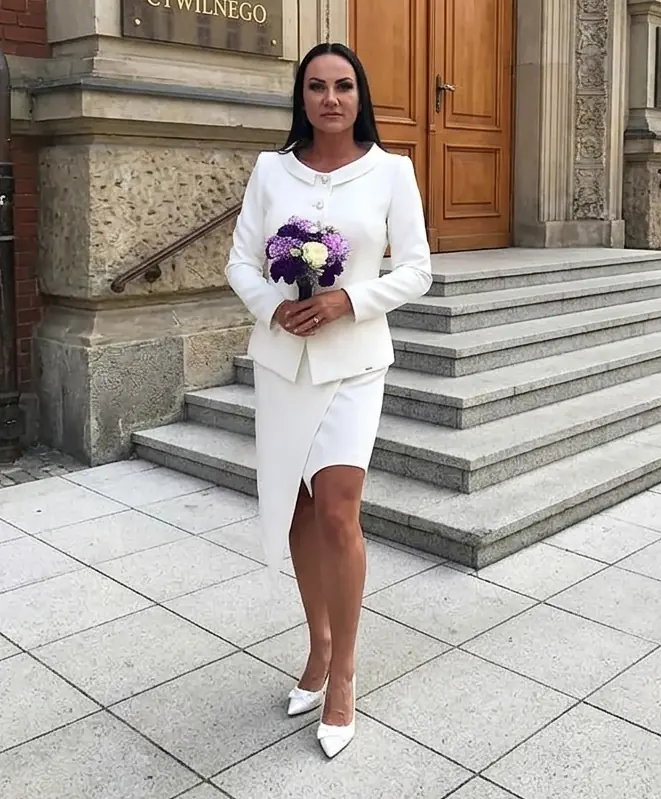 Stylizacja na ślub cywilny ze spódnicą. Śmietankowa garsonka Vesta